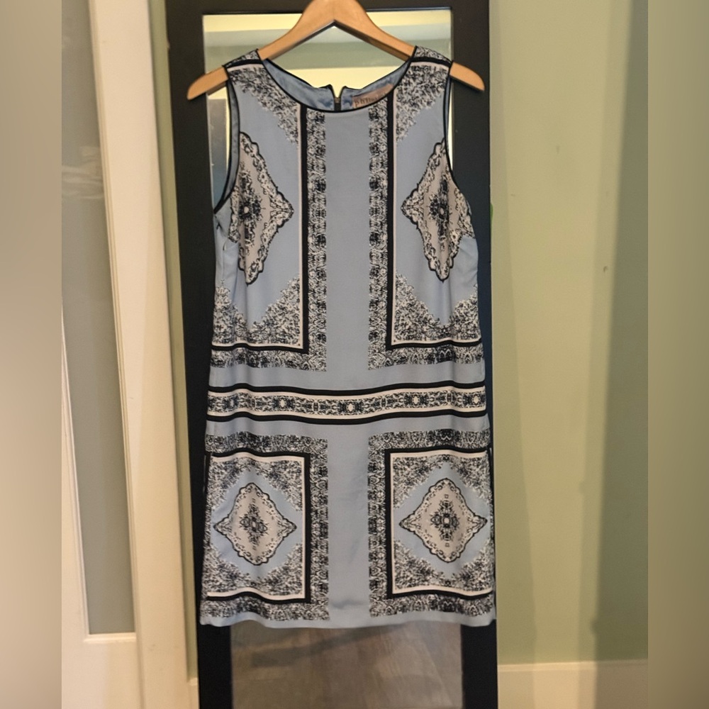 Philosophy Republic 10 sleeveless shift dress Anthropologie handkerchief scarf